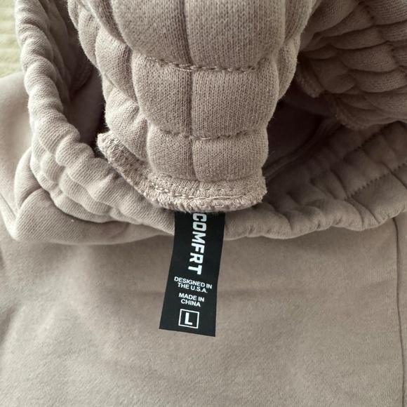 Comfrt Signature Sweatpants in Bark - Picture 3 of 6